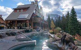 The Hidden Ridge Resort
